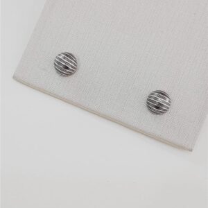 Brinco Prateado Envelhecido Liso Redondo 8mm